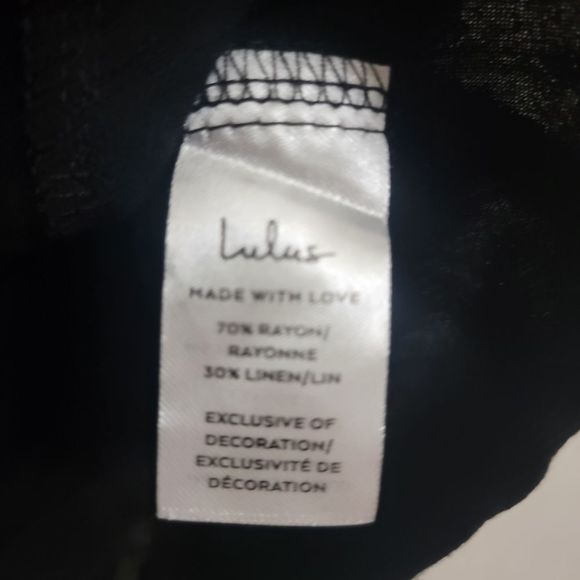 Lulu's Line In The Sand One-Shoulder Tassell Crop - Picture 4 of 4